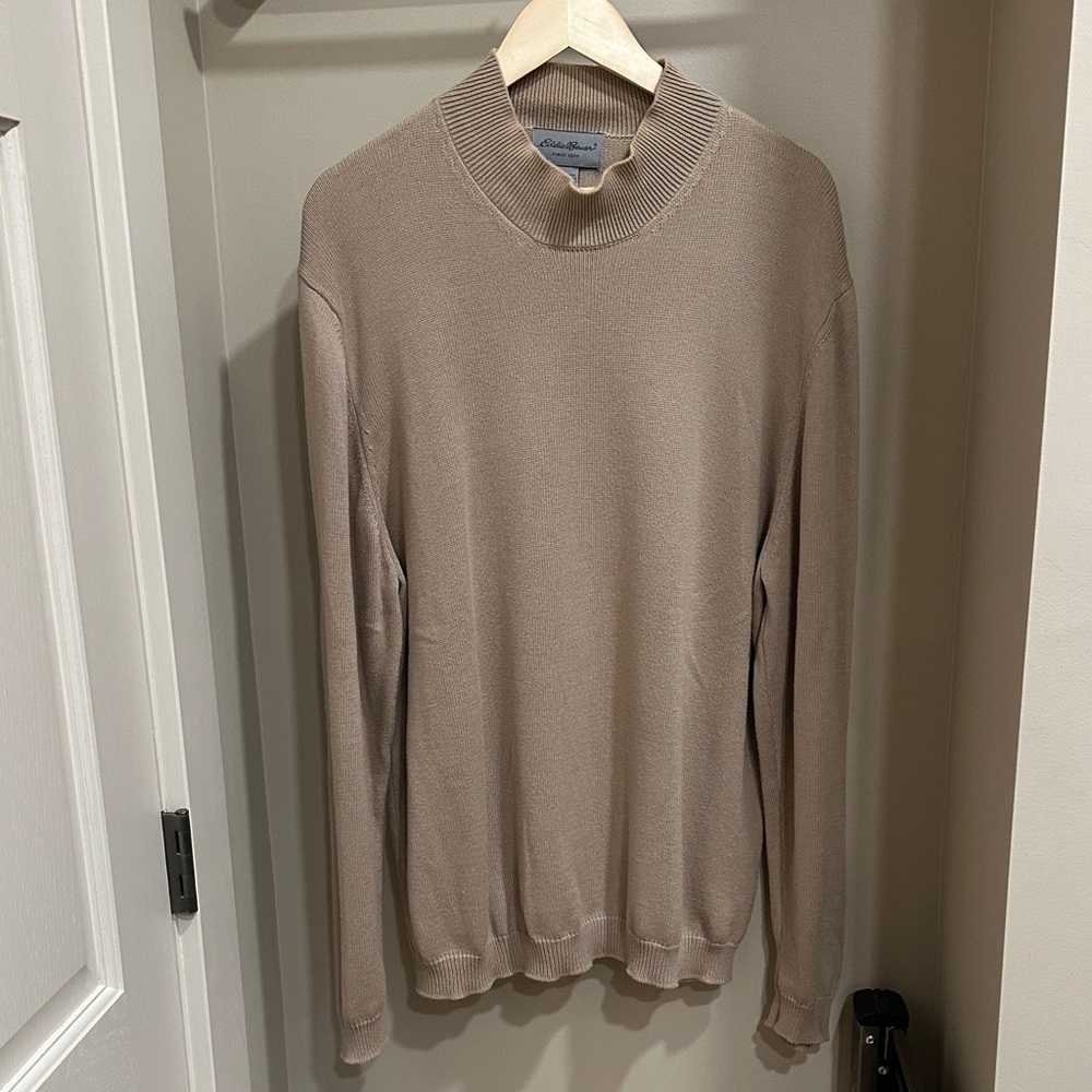 Eddie Bauer Men's Beige Crewneck Sweater
